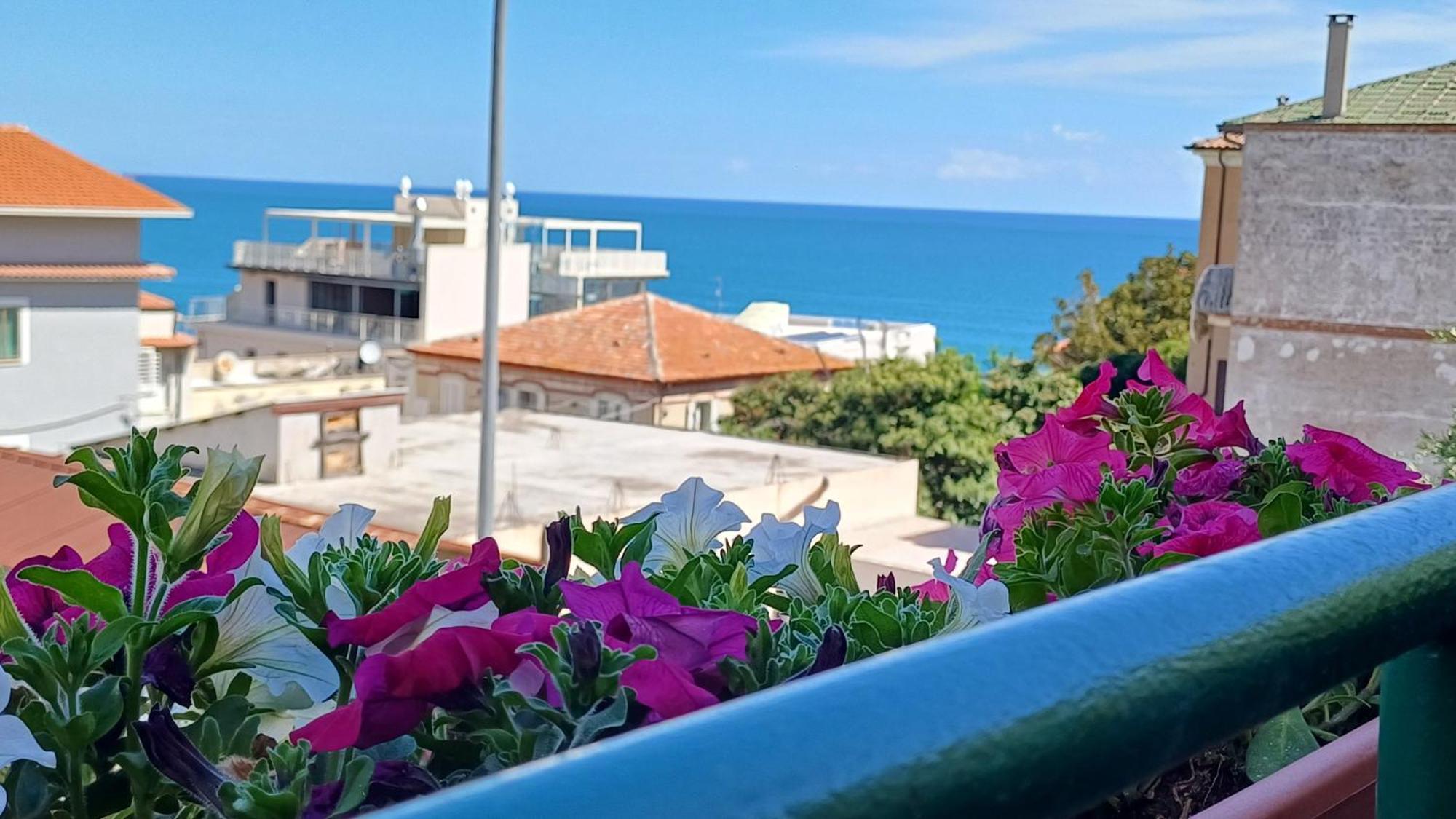 Apartamento La Casa Del Sole San Vito Chietino Exterior foto